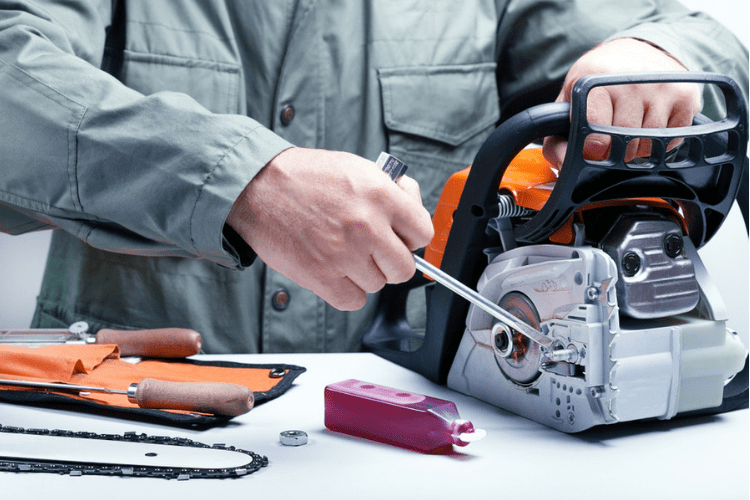 Keep your chainsaw running with these 4 steps to proper chainsaw maintenance.