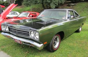 By Sicnag (1969 Plymouth Road Runner 383) [CC BY 2.0 (https://creativecommons.org/licenses/by/2.0)], via Wikimedia Commons