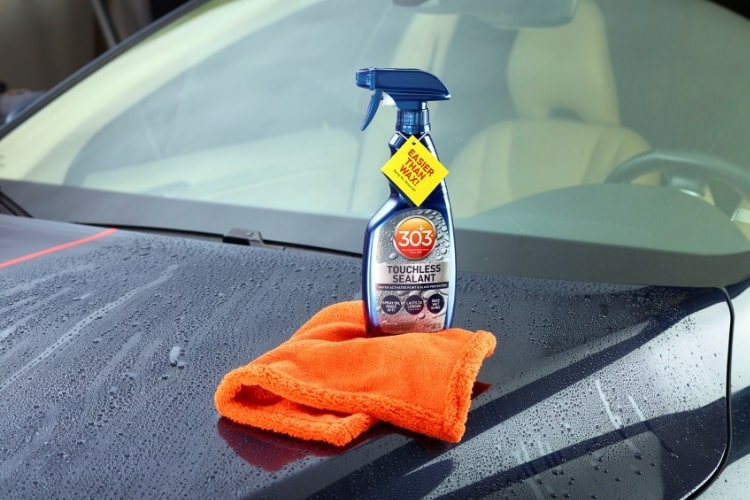 Protecting your vehicle’s surface from UV damage has never been easier than with 303 Touchless Sealant.