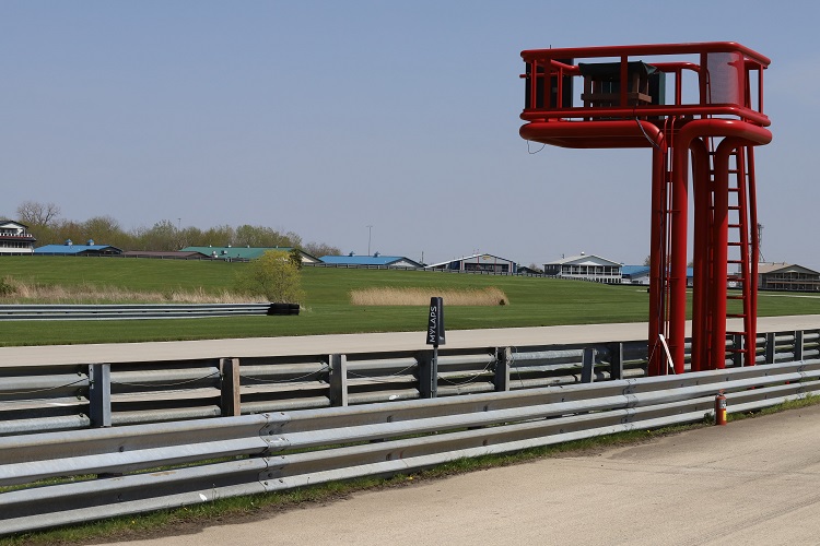 auto lifestyle track tower min