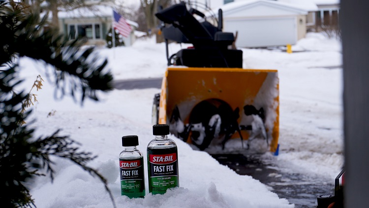 Fast Fix Family Snow Blower Driveway 00000 min