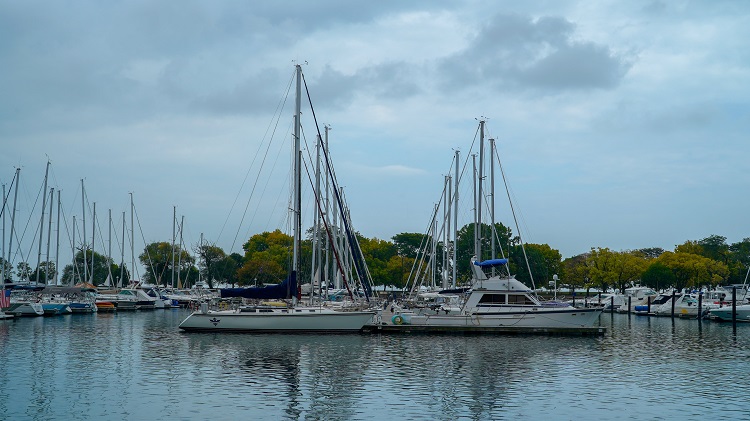 Lifestyle Sailboats docked Belmont Harbor min