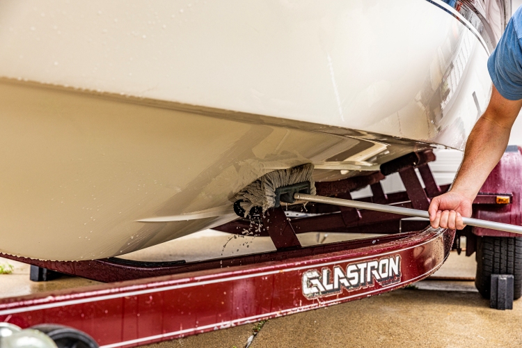 30455 In Use Cleaning Glastron Bow 2