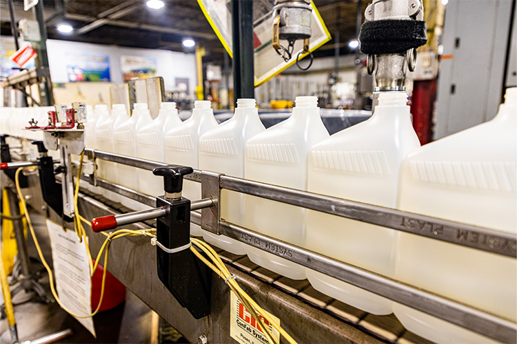 657 Bottles On Line Natural Plant PB 01 750x500