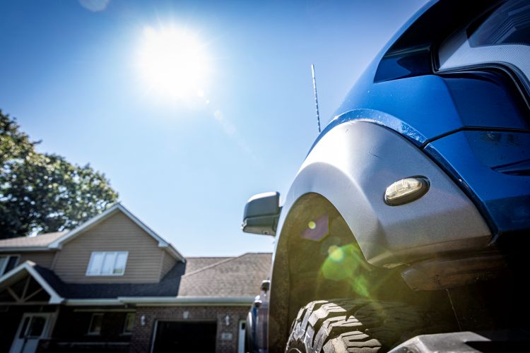 Auto Lifestyle Ford F 150 Raptor Driveway Sun Beating Down UV Rays 30