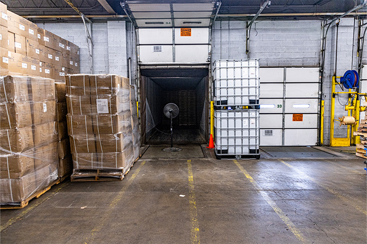 shipping-dock-trailer-attached_plant_pb-4